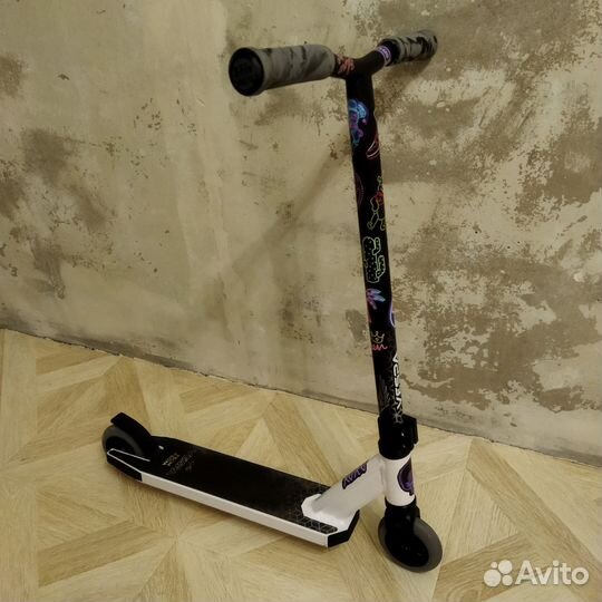 Самокат трюковой Vespa