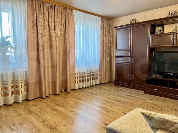 2-к. квартира, 62,6 м², 1/6 эт.