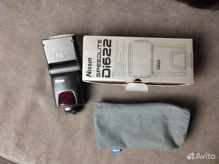 Фотовспышка Nissin Speedlite Di-622