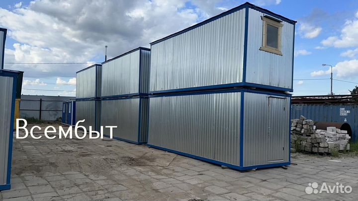 Зимняя бытовка с двухскатной крышей