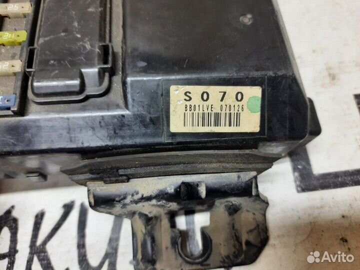 Блок предохранителей, реле Lexus Ls600H 2005-2012