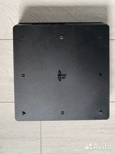 PS 4 Slim с играми
