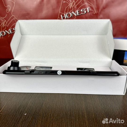 Зеркало-видео регистратор с камерой заднего вида