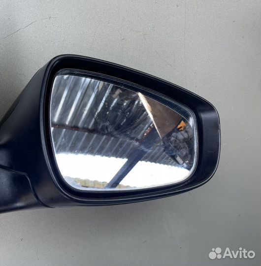 Зеркало правое Hyundai Solaris 1