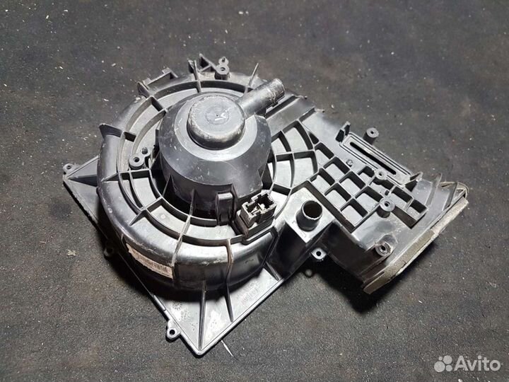 Моторчик печки Nissan Almera N16