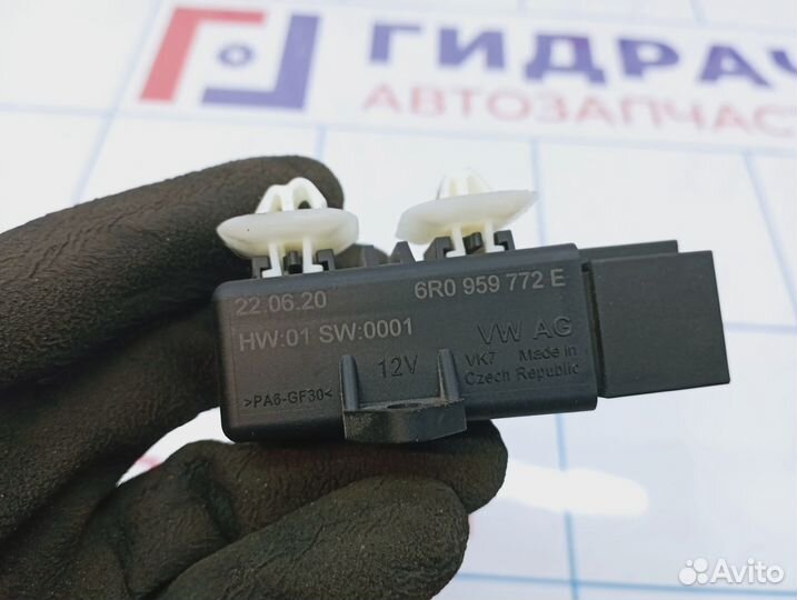 Блок электронный Volkswagen Polo (Mk6) 6R0959772E