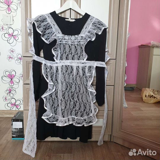 Школьные формы,фартуки