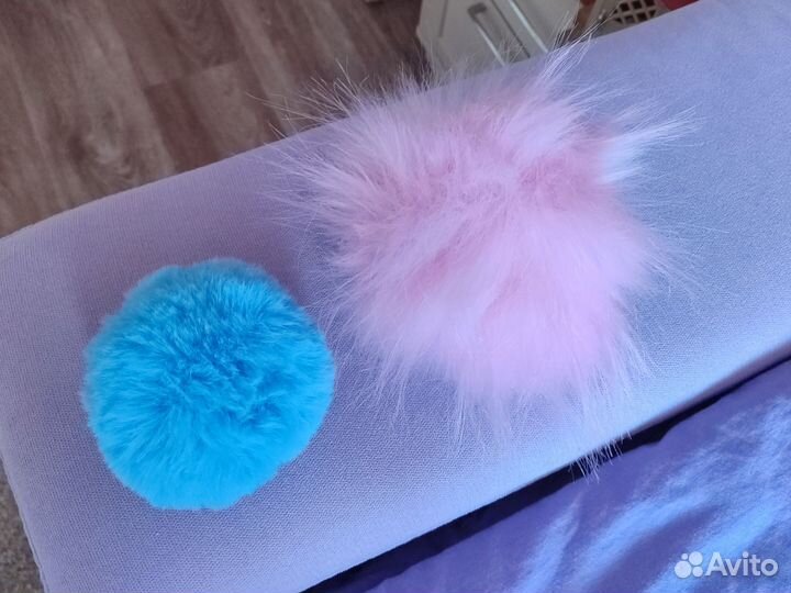 Меховой воротник натур./Помпоны