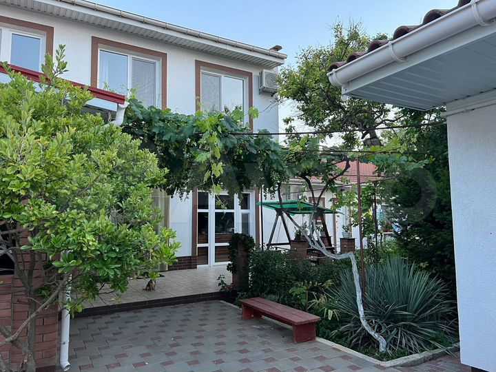 Дом 100 м² на участке 4 сот.