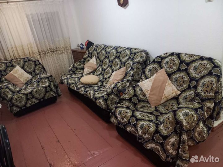 Диван и 2 кресла