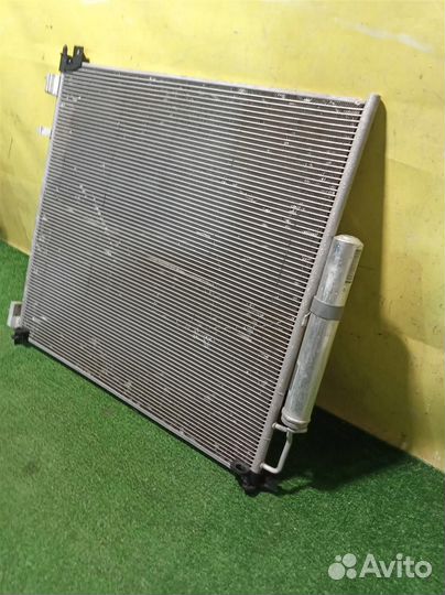 Радиатор кондиционера Land Rover Discovery 5 2016