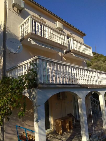 Дом 288 м² на участке 472 м² (Черногория)