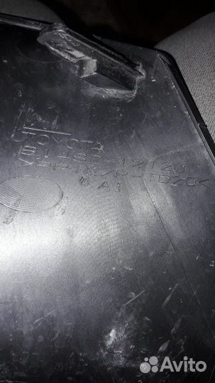 Продам заглушки бампера Тойота Королла 12г.в )