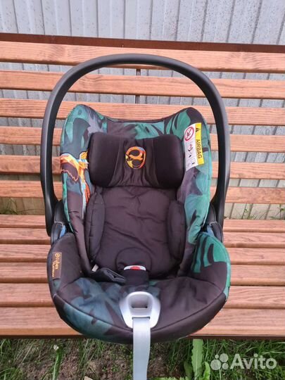 Продам детское автокресло, возраст 0+
