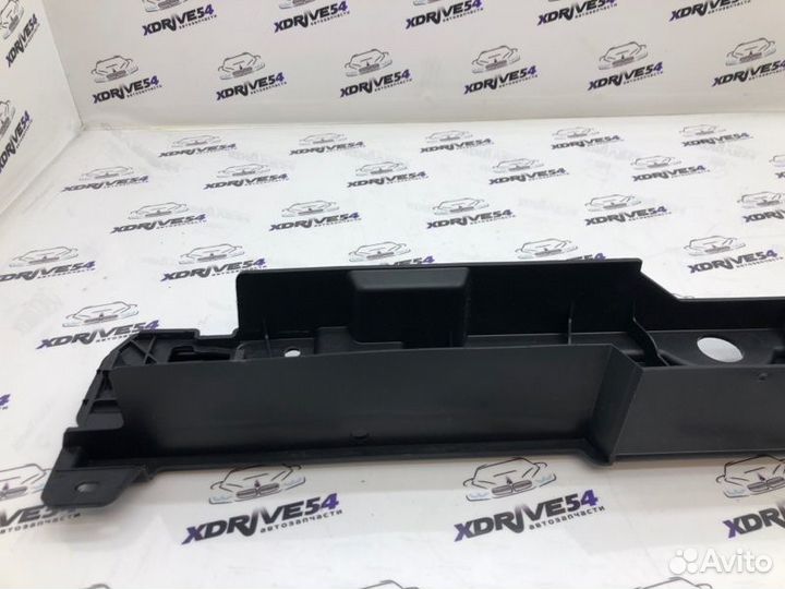 Кронштейн полки багажника задний правый Bmw X5 E70