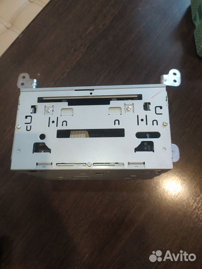 Продам штатную магнитолу peugeot 4007