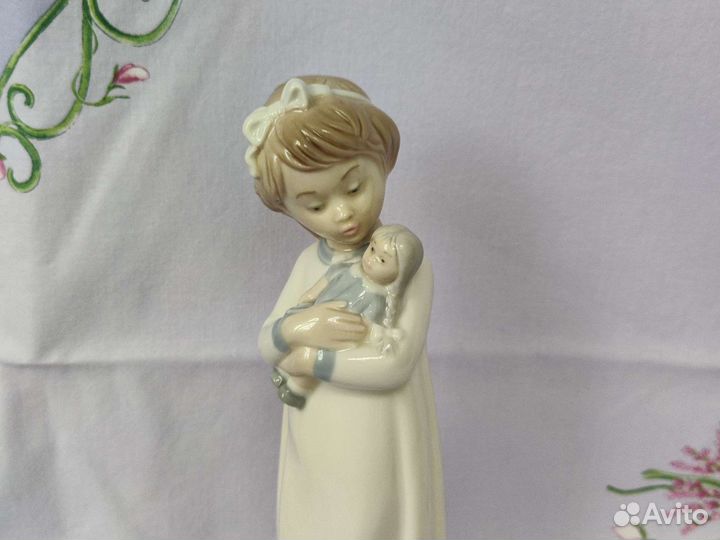 Статуэтка lladro nao