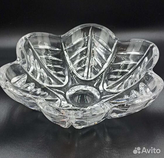 Ваза хрустальная