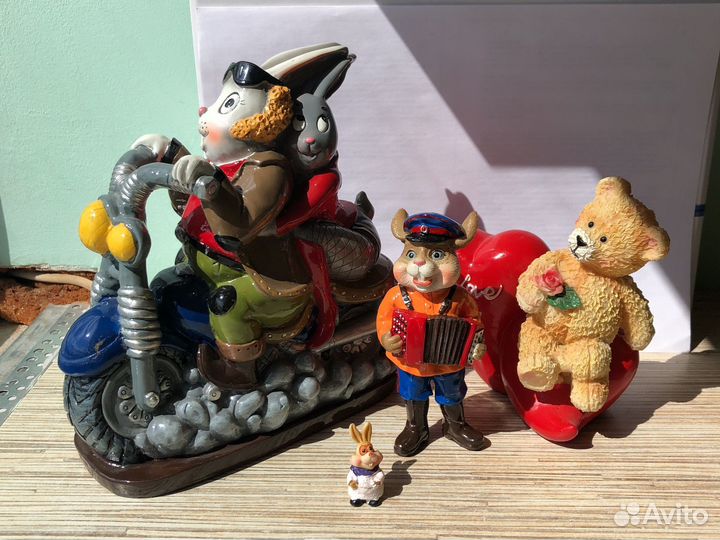 Статуэтки фигурки копилки подсвечники