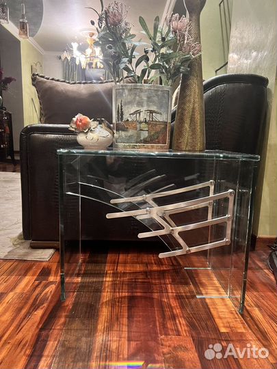 Кофейный (журнальный) столик дизайнерский