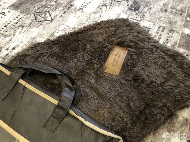 Пледы новые