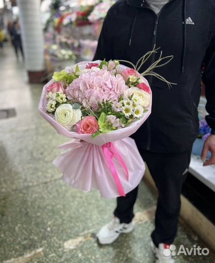 Флорист продавец цветов