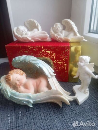 Статуэтки, фигурки