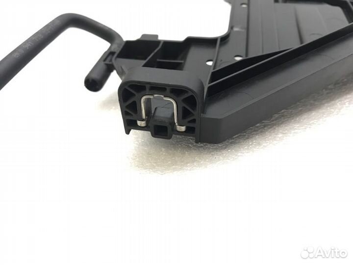 Кронштейн фары правый Audi A4 B8 2008