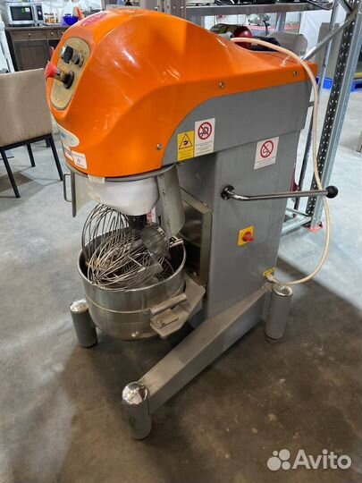 Миксер планетарный 30 л