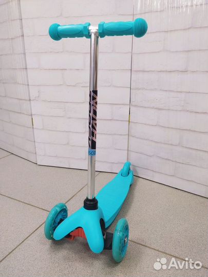 Самокат-кикборд Novatrack Disco-kid