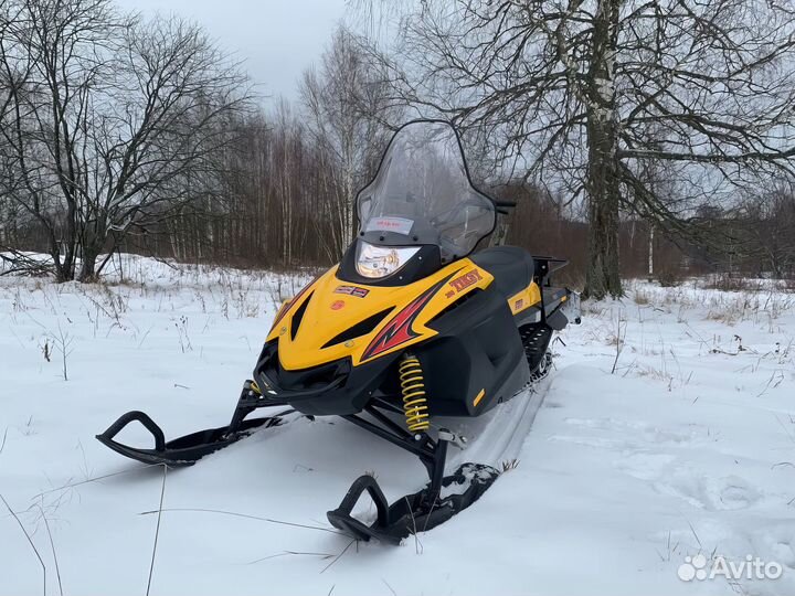 Снегоход tiksy 250 люкс б\у