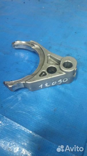 Вилка МКПП 3321212030 Toyota Camry 2azfe 2AZ-FE