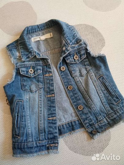 Жилетка детская джинсовая р. 104