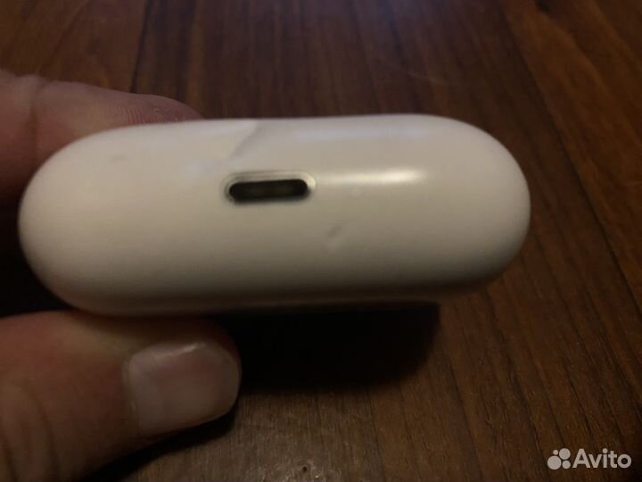 Apple airpods pro 1-го поколения