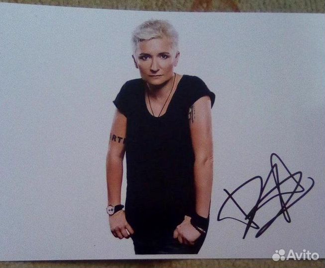 Автографы звёзд. Знаменитостей. Певицы