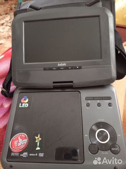 Портативный видеопроигрыватель, телевизор