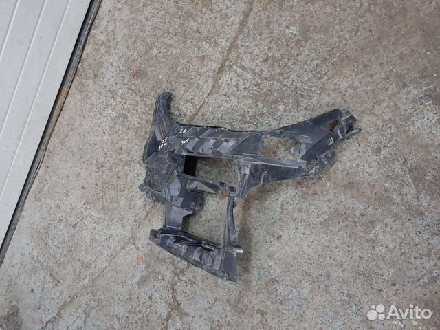 Bmw x5 g05 кронштейн левый