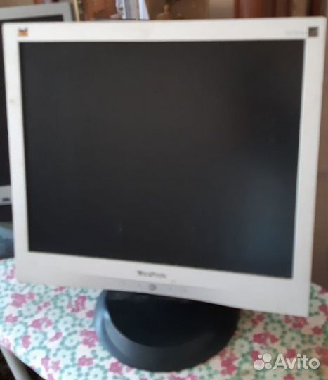 Монитор на запчасти