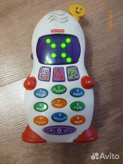 Развивающая игрушка телефон Fisher Price