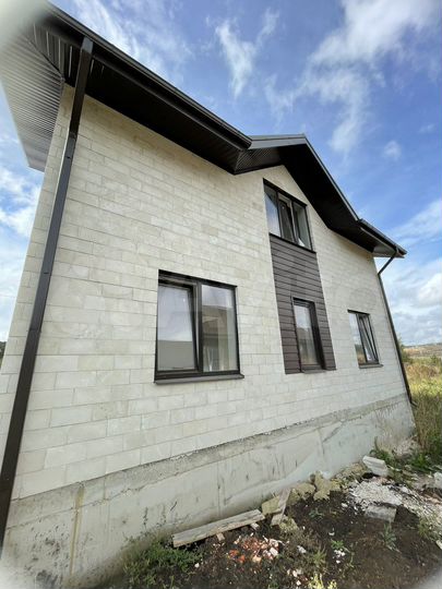 Дом 227 м² на участке 10 сот.