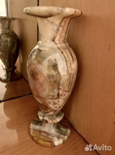 Ваза оникс новая