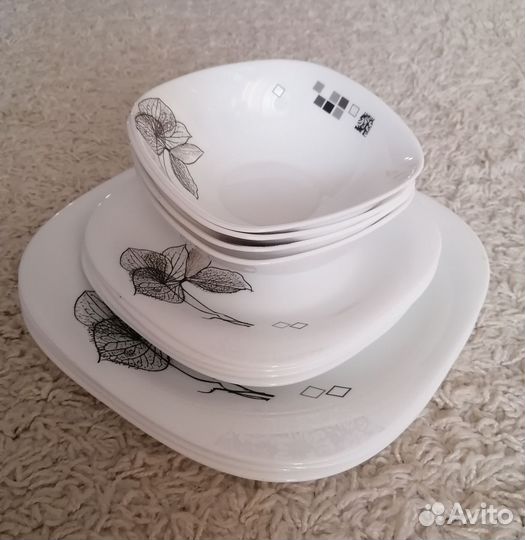 Столовый сервиз на 4 персоны