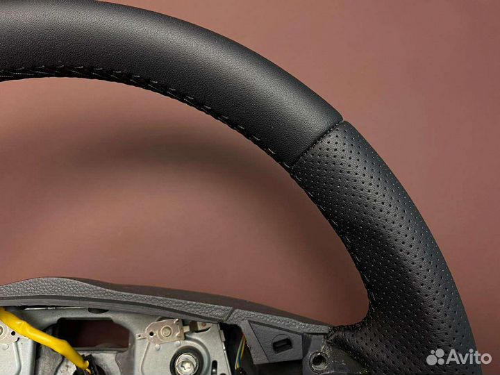 Руль Opel Astra H перетянутый на обмен
