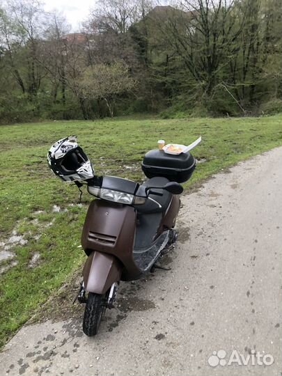 Honda lead 90