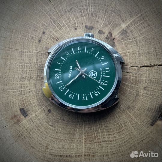 Ракета Зеленая Знак качества СССР - наручные часы