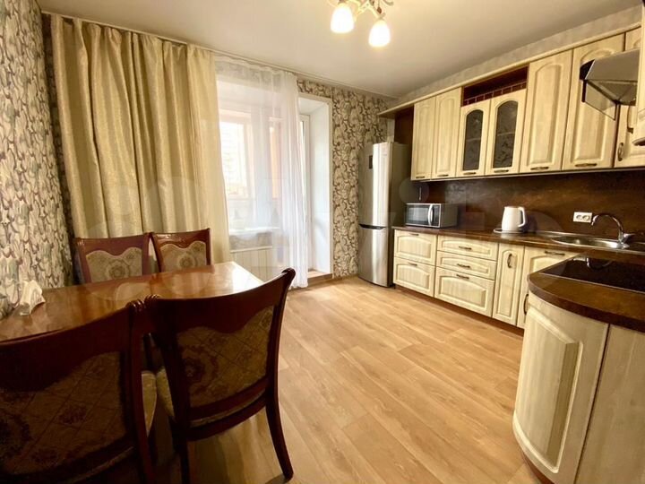 2-к. квартира, 70 м², 2/16 эт.