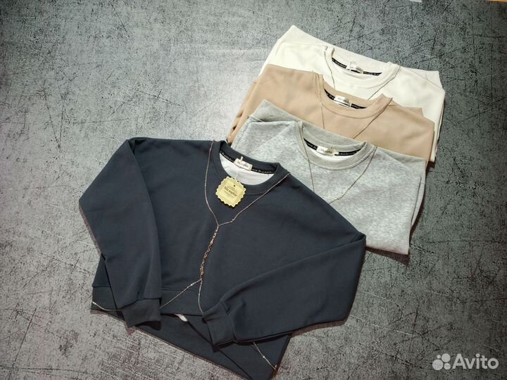 Свитшот женский с цепочкой