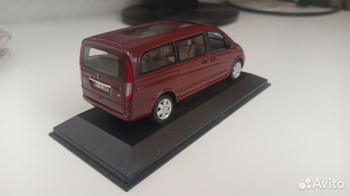 Модель Mercedes-Benz Viano minichamps