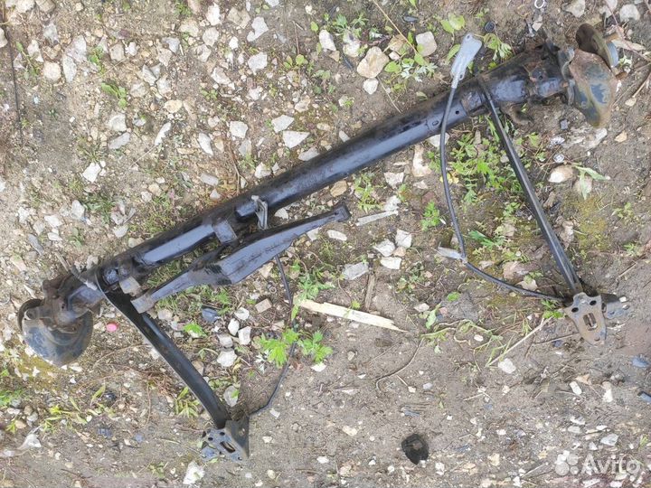 Балка подвески задняя Nissan Almera N15