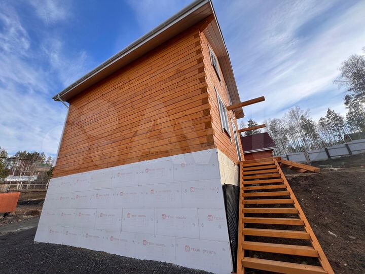 Дом 140 м² на участке 7 сот.